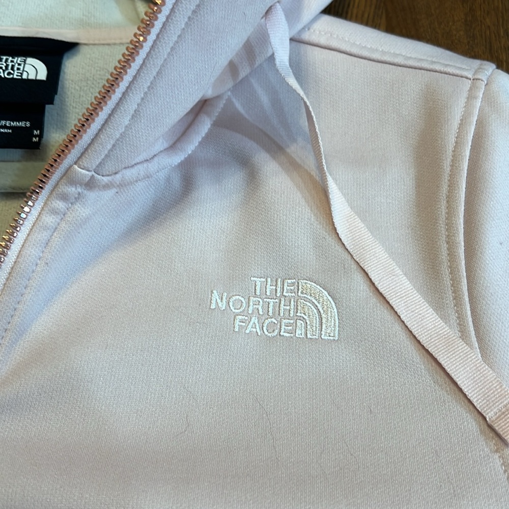 Women’s Northface hooded jacket size medium - Picture 2 of 7